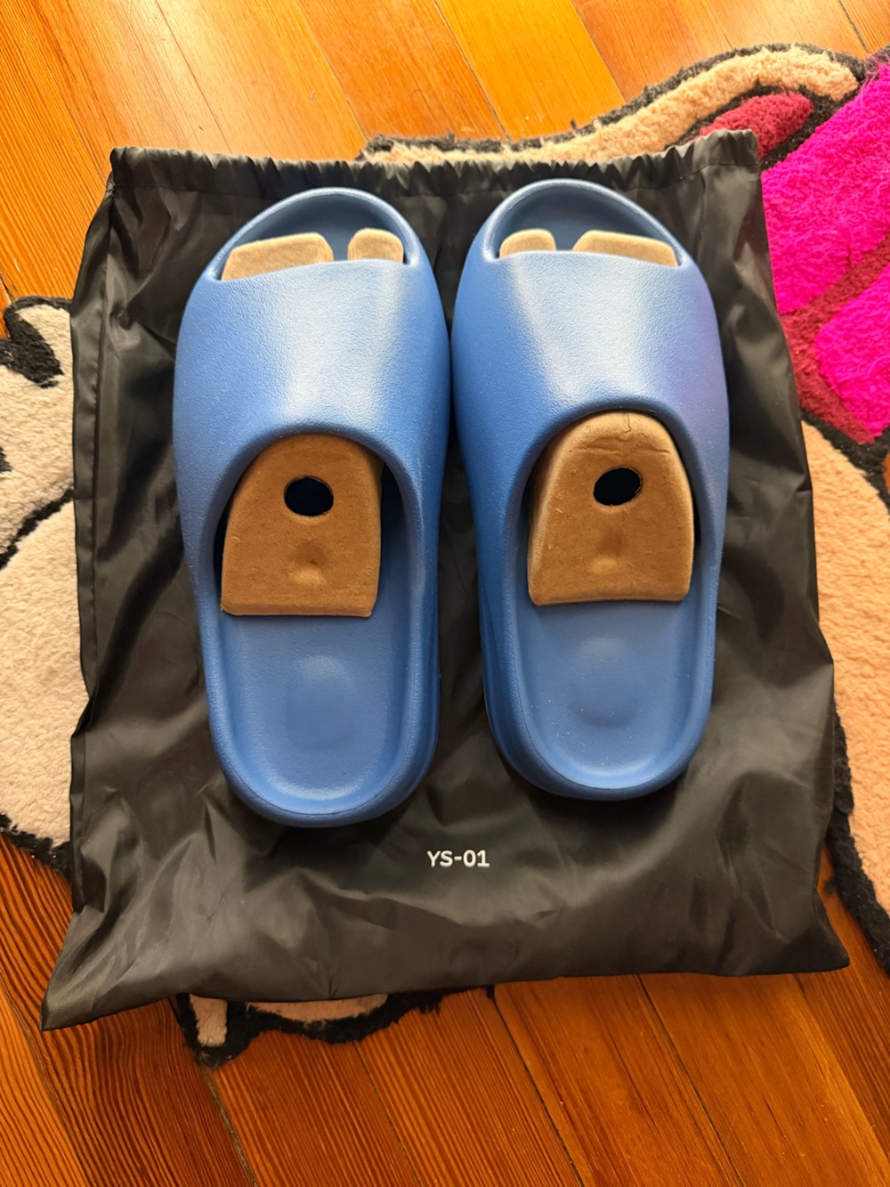 Yeezy Foam Slide Sandals in Blue